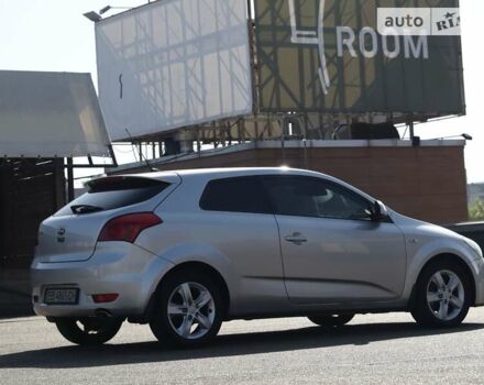 Серый Киа Сид, объемом двигателя 1.4 л и пробегом 196 тыс. км за 4900 $, фото 1 на Automoto.ua