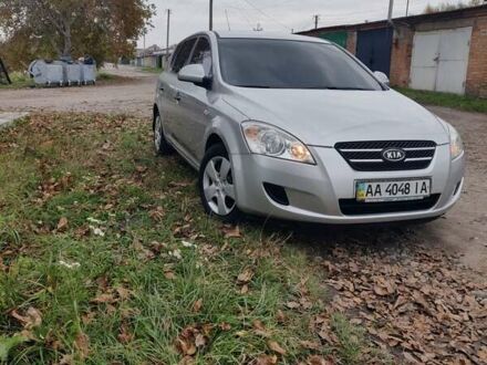 Киа Сид 2008 в Казатине на Automoto.ua Серый Киа Сид, объемом двигателя 1.59 л и пробегом 163 тыс. км за 5600 $, фото 1 на Automoto.ua