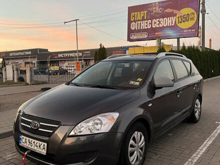 Киа Сид 2008 в Черкассах на Automoto.ua Серый Киа Сид, объемом двигателя 1.58 л и пробегом 165 тыс. км за 5700 $, фото 1 на Automoto.ua