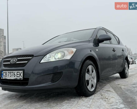 Серый Киа Сид, объемом двигателя 1.6 л и пробегом 215 тыс. км за 5550 $, фото 1 на Automoto.ua