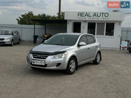Серый Киа Сид, объемом двигателя 1.6 л и пробегом 193 тыс. км за 4998 $, фото 1 на Automoto.ua