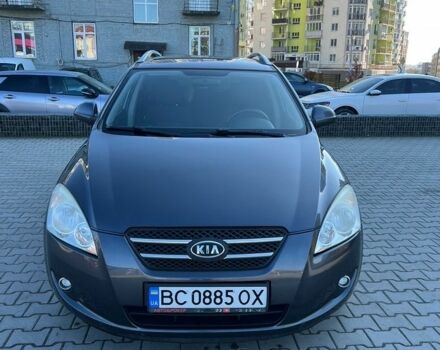 Серый Киа Сид, объемом двигателя 1.6 л и пробегом 228 тыс. км за 6000 $, фото 1 на Automoto.ua