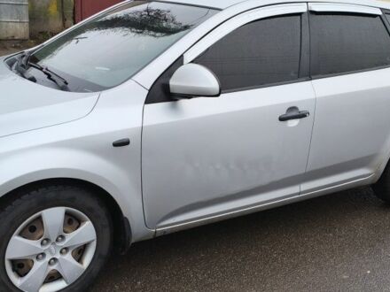 Сірий Кіа Сід, об'ємом двигуна 1.6 л та пробігом 208 тис. км за 4800 $, фото 1 на Automoto.ua