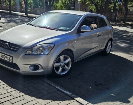 Серый Киа Сид, объемом двигателя 1.4 л и пробегом 287 тыс. км за 4500 $, фото 1 на Automoto.ua