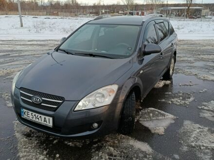 Серый Киа Сид, объемом двигателя 2 л и пробегом 203 тыс. км за 7000 $, фото 1 на Automoto.ua