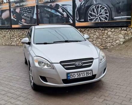 Серый Киа Сид, объемом двигателя 1.4 л и пробегом 280 тыс. км за 4500 $, фото 1 на Automoto.ua