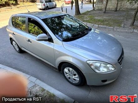 Сірий Кіа Сід, об'ємом двигуна 1.4 л та пробігом 200 тис. км за 4000 $, фото 1 на Automoto.ua