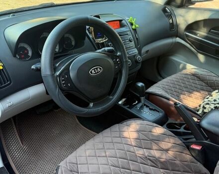 Сірий Кіа Сід, об'ємом двигуна 1.6 л та пробігом 236 тис. км за 5000 $, фото 1 на Automoto.ua