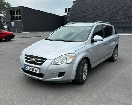 Серый Киа Сид, объемом двигателя 1.6 л и пробегом 351 тыс. км за 5200 $, фото 1 на Automoto.ua
