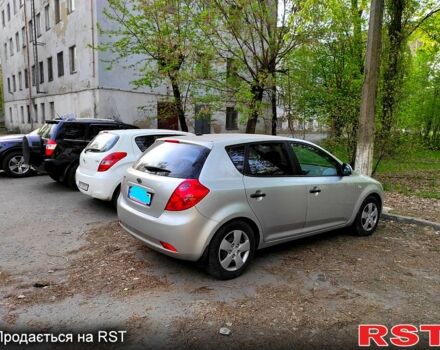 Серый Киа Сид, объемом двигателя 1.6 л и пробегом 105 тыс. км за 5700 $, фото 1 на Automoto.ua