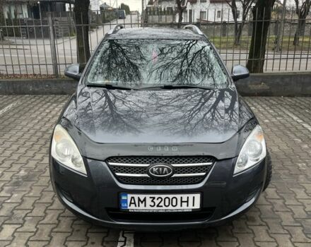 Серый Киа Сид, объемом двигателя 1.6 л и пробегом 274 тыс. км за 5400 $, фото 1 на Automoto.ua