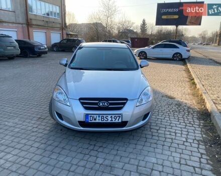 Сірий Кіа Сід, об'ємом двигуна 1.4 л та пробігом 250 тис. км за 4900 $, фото 1 на Automoto.ua