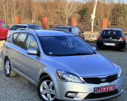 Серый Киа Сид, объемом двигателя 1.6 л и пробегом 228 тыс. км за 7500 $, фото 1 на Automoto.ua