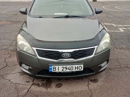 Кіа Сід 2009 у Полтаві на Automoto.ua Сірий Кіа Сід, об'ємом двигуна 1.4 л та пробігом 347 тис. км за 6000 $, фото 1 на Automoto.ua