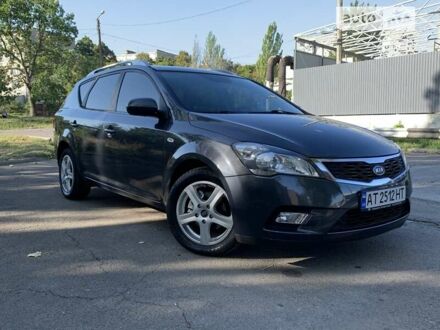 Киа Сид 2009 в Первомайске на Automoto.ua Серый Киа Сид, объемом двигателя 1.4 л и пробегом 206 тыс. км за 6950 $, фото 1 на Automoto.ua
