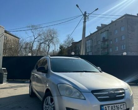 Серый Киа Сид, объемом двигателя 2 л и пробегом 268 тыс. км за 3799 $, фото 1 на Automoto.ua