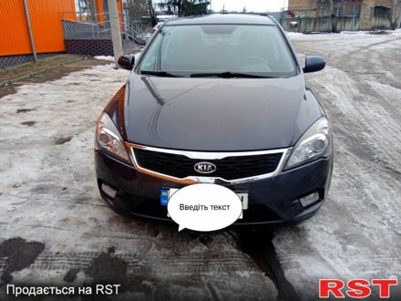 Киа Сид 2009 в Ровно на Automoto.ua Серый Киа Сид, объемом двигателя 16 л и пробегом 243 тыс. км за 6100 $, фото 1 на Automoto.ua