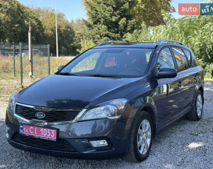 Сірий Кіа Сід, об'ємом двигуна 1.4 л та пробігом 236 тис. км за 6000 $, фото 1 на Automoto.ua