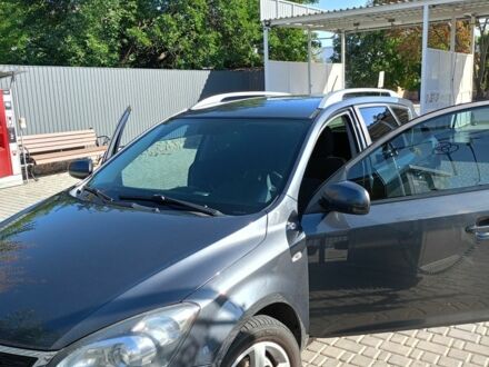 Серый Киа Сид, объемом двигателя 1.4 л и пробегом 270 тыс. км за 6200 $, фото 1 на Automoto.ua