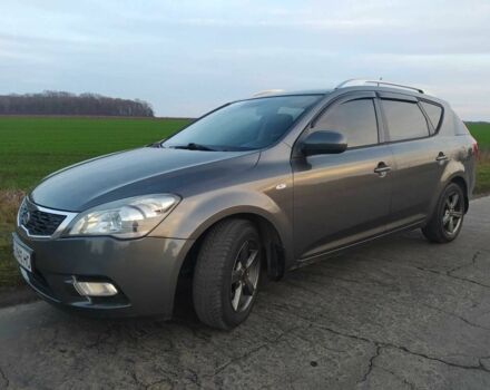 Серый Киа Сид, объемом двигателя 1.4 л и пробегом 227 тыс. км за 5600 $, фото 1 на Automoto.ua