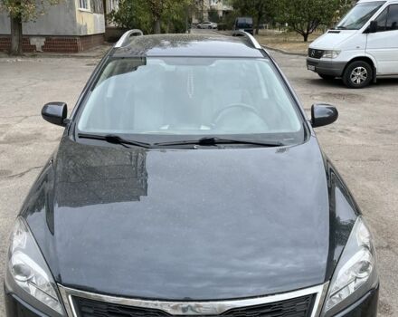 Серый Киа Сид, объемом двигателя 1.6 л и пробегом 230 тыс. км за 6000 $, фото 1 на Automoto.ua