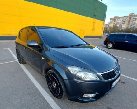 Сірий Кіа Сід, об'ємом двигуна 1.4 л та пробігом 261 тис. км за 6000 $, фото 1 на Automoto.ua