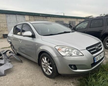 Серый Киа Сид, объемом двигателя 1.6 л и пробегом 252 тыс. км за 1300 $, фото 1 на Automoto.ua