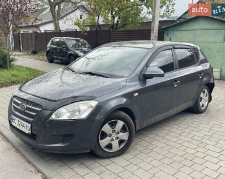Серый Киа Сид, объемом двигателя 1.6 л и пробегом 128 тыс. км за 2999 $, фото 1 на Automoto.ua