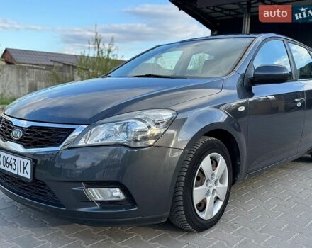 Серый Киа Сид, объемом двигателя 1.4 л и пробегом 185 тыс. км за 5999 $, фото 1 на Automoto.ua