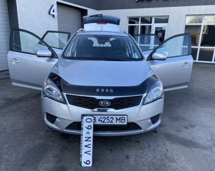 Серый Киа Сид, объемом двигателя 1.6 л и пробегом 207 тыс. км за 6499 $, фото 1 на Automoto.ua