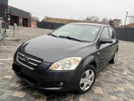 Сірий Кіа Сід, об'ємом двигуна 1.6 л та пробігом 130 тис. км за 2700 $, фото 1 на Automoto.ua