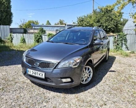 Серый Киа Сид, объемом двигателя 1.6 л и пробегом 234 тыс. км за 8250 $, фото 1 на Automoto.ua