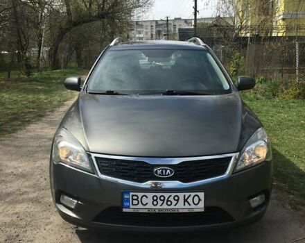 Серый Киа Сид, объемом двигателя 1.6 л и пробегом 295 тыс. км за 5500 $, фото 1 на Automoto.ua