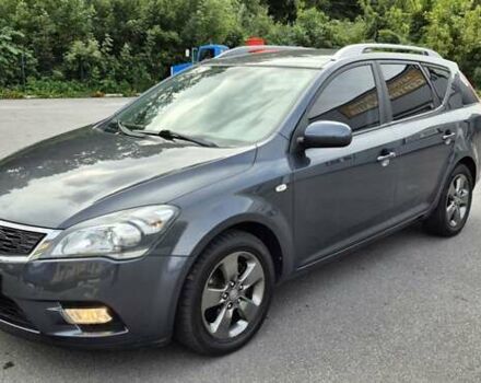 Серый Киа Сид, объемом двигателя 1.4 л и пробегом 193 тыс. км за 5750 $, фото 1 на Automoto.ua