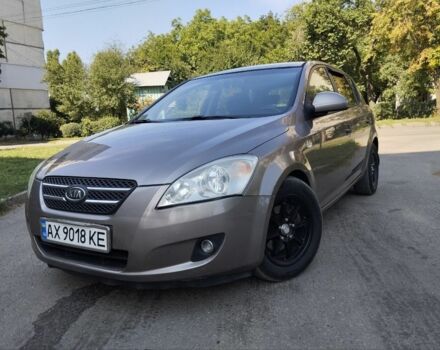 Сірий Кіа Сід, об'ємом двигуна 1.6 л та пробігом 190 тис. км за 5891 $, фото 1 на Automoto.ua