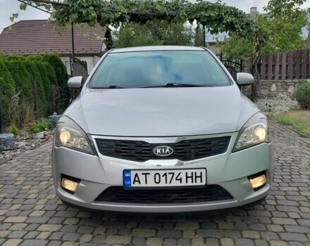 Сірий Кіа Сід, об'ємом двигуна 1.6 л та пробігом 258 тис. км за 5750 $, фото 1 на Automoto.ua