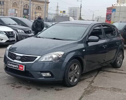 Серый Киа Сид, объемом двигателя 1.4 л и пробегом 202 тыс. км за 5890 $, фото 1 на Automoto.ua