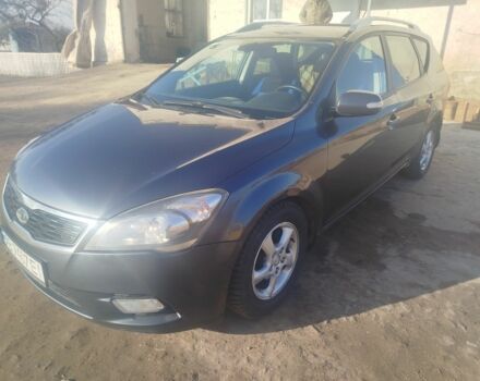 Серый Киа Сид, объемом двигателя 0 л и пробегом 320 тыс. км за 6800 $, фото 1 на Automoto.ua