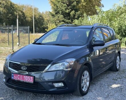 Сірий Кіа Сід, об'ємом двигуна 1.4 л та пробігом 236 тис. км за 6000 $, фото 1 на Automoto.ua