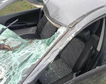 Серый Киа Сид, объемом двигателя 0 л и пробегом 216 тыс. км за 1000 $, фото 1 на Automoto.ua