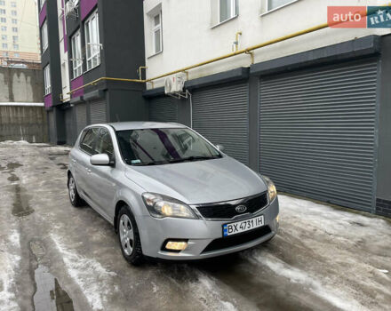 Сірий Кіа Сід, об'ємом двигуна 1.4 л та пробігом 195 тис. км за 6200 $, фото 1 на Automoto.ua