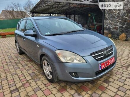 Кіа Сід 2009 у Хмельницькому на Automoto.ua Сірий Кіа Сід, об'ємом двигуна 2 л та пробігом 230 тис. км за 5600 $, фото 1 на Automoto.ua