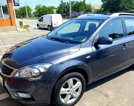 Киа Сид 2009 в Новом Буге на Automoto.ua Серый Киа Сид, объемом двигателя 1.6 л и пробегом 213 тыс. км за 6700 $, фото 1 на Automoto.ua