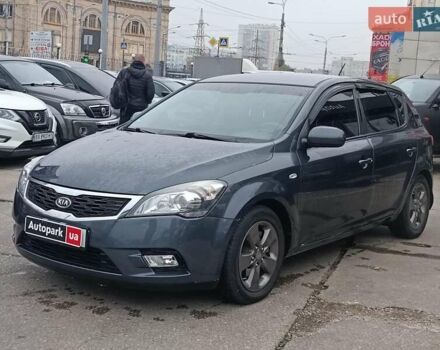 Серый Киа Сид, объемом двигателя 1.4 л и пробегом 202 тыс. км за 5890 $, фото 1 на Automoto.ua