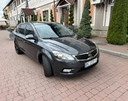 Сірий Кіа Сід, об'ємом двигуна 1.6 л та пробігом 255 тис. км за 8148 $, фото 1 на Automoto.ua