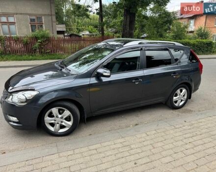 Серый Киа Сид, объемом двигателя 1.4 л и пробегом 165 тыс. км за 6500 $, фото 1 на Automoto.ua