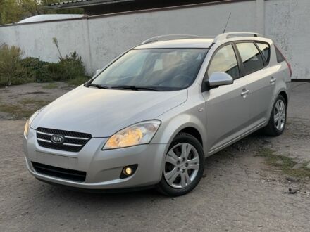 Серый Киа Сид, объемом двигателя 1.6 л и пробегом 247 тыс. км за 3950 $, фото 1 на Automoto.ua