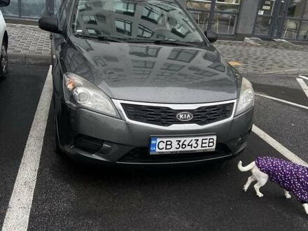 Сірий Кіа Сід, об'ємом двигуна 1.4 л та пробігом 200 тис. км за 7000 $, фото 1 на Automoto.ua