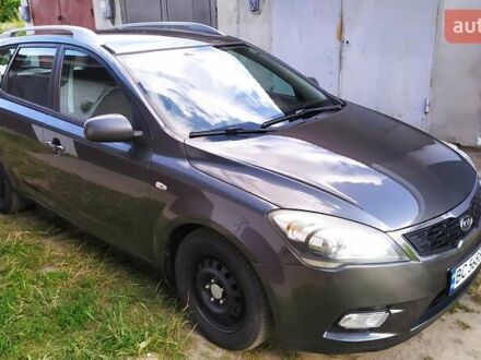 Киа Сид 2010 в Червонограде на Automoto.ua Серый Киа Сид, объемом двигателя 1.58 л и пробегом 246 тыс. км за 6500 $, фото 1 на Automoto.ua