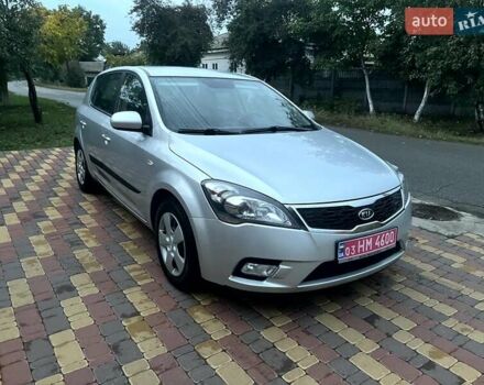 Серый Киа Сид, объемом двигателя 0 л и пробегом 236 тыс. км за 8200 $, фото 1 на Automoto.ua